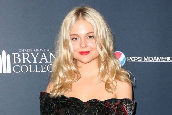 actress and singer Emily Alyn Lind