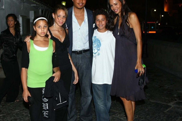 Terrence Howard with his wife and children