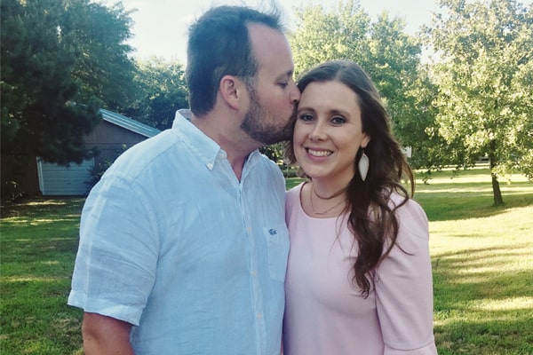 Here Are Five Fast Facts About Josh Duggar’s Wife Anna Renee Duggar